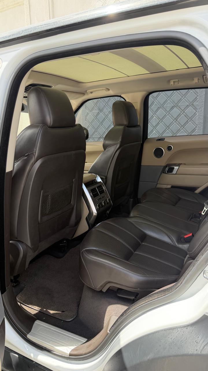 Blanc Land Rover Range Rover Sport Supercharged 2016
